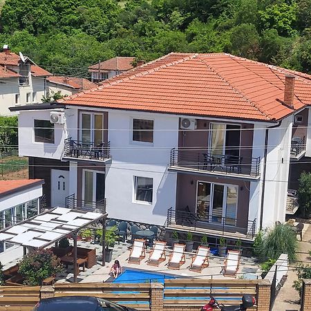 אוהריד Villa Pegasus Pestani מראה חיצוני תמונה